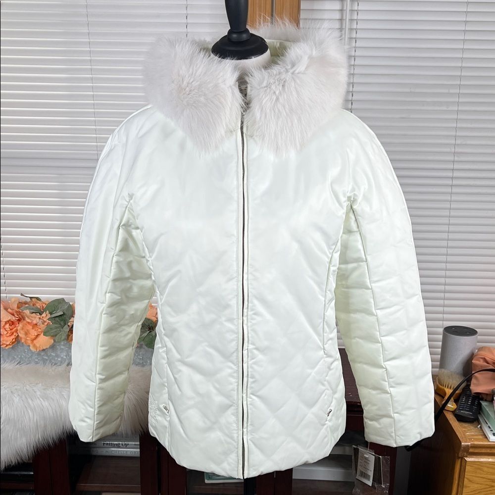 1 Madison women's white puffer jacket with a fox fur-trimmed hood